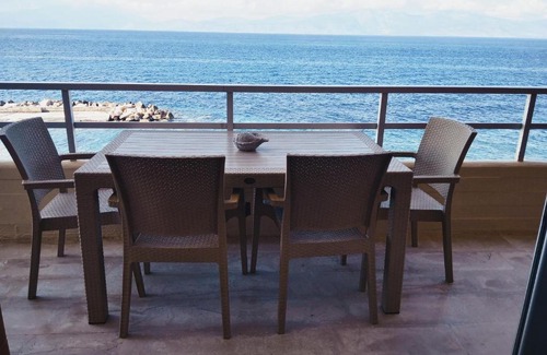 Xylokastron House | SKY AND SEA APARTMENT