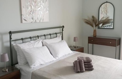 Xylokastron House | SKY AND SEA APARTMENT