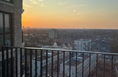 Barking Apartment | Sky Line Apartment