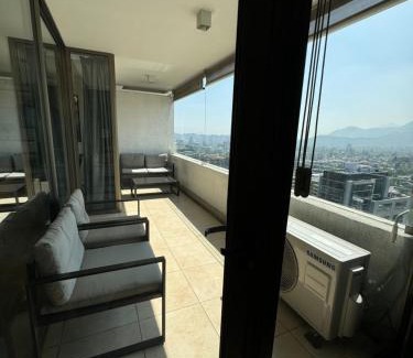Yerbas Buenas Apartment | Sky Manquehue Las Condes
