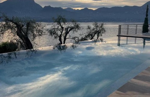 Torri del Benaco Hotel | Sky View Garda Lake by Hotel Galvani