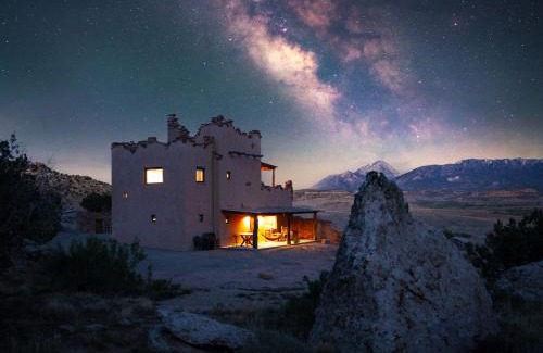 Lewis House | Sky Village