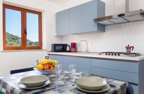 Sant'Agata sui Due Golfi Apartment | Skyblue Guesthouse - De Vivo Realty