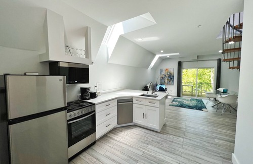 Hendersonville Hotel | SKYLARANNA Resort & Spa