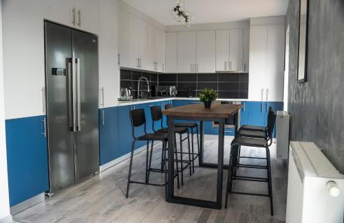 Brasov Apartment | Skylark - Vancouver Penthouse Premium with Jacuzzi and Panoramic View