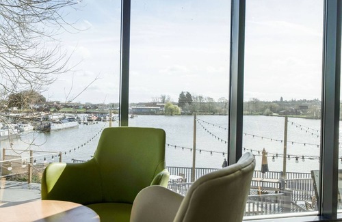 Great Houghton Cottage | SKYLIGHT STARGAZER - BILLING AQUADROME in Billing Aquadrome Holiday Park