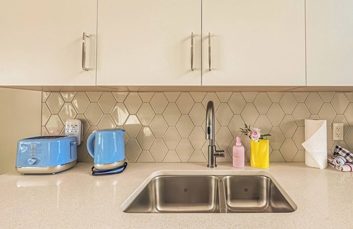 Canmore House | Skyline 207 - Mountain View Townhouse-AC - Heated Pool - Hot Tub