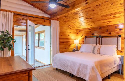 Lenoir House | Skyline Escape