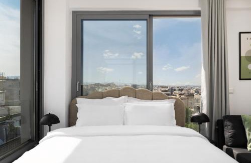 Thessaloniki Apartment | Skyline Horizon Luxury Apartment with Stunning Terrace by BiNoBi!