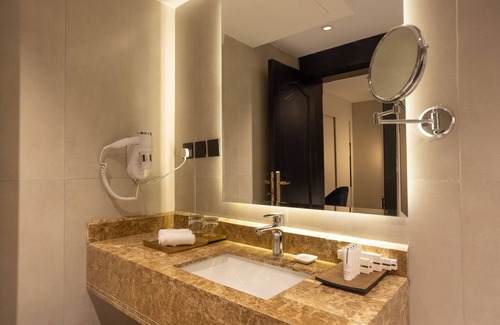 Tabuk Hotel | Skyline Hotel & suites