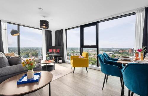 Old Trafford Apartment | Skyline Old Trafford flat by City SuperHost