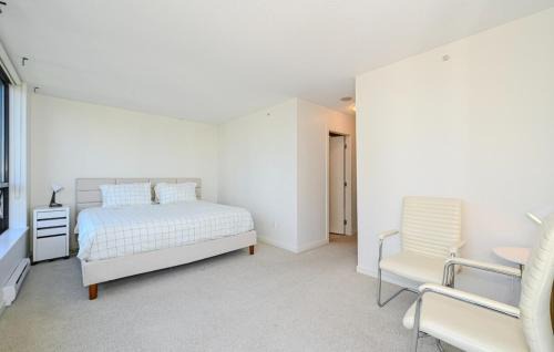 Port Coquitlam Apartment | Skyline Peak, Entire Private Guest Suite