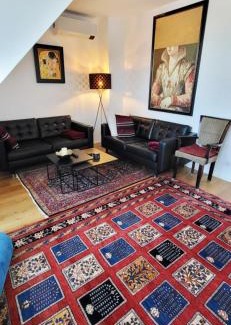 Favoriten Apartment | SkySuite Holiday Home