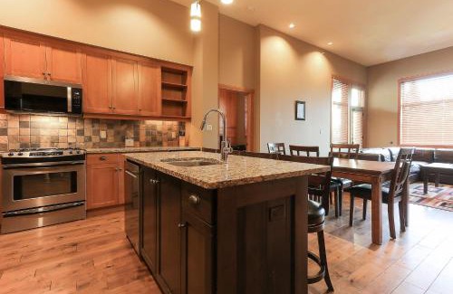 Rossland House | Slalom Creek 2 Bedrooms