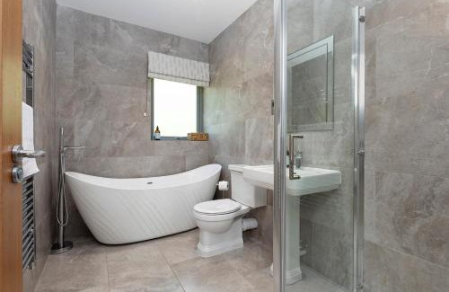 Thornhill House | Slatehouse Cottage, Drumlanrig