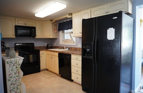 Slaughter Beach Cottage | Slaughter Beach Living - Pet friendly & Handicap Accessible