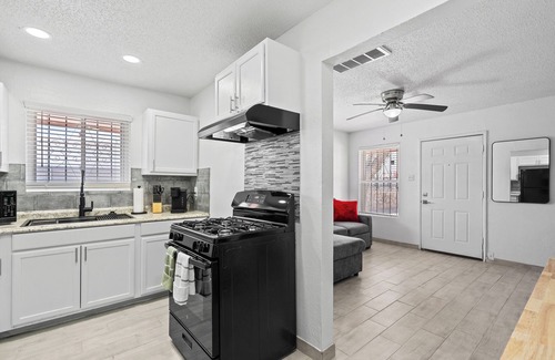 Biggs Field Apartment | Sleek 2-Bed 1-Bath Centrally Located