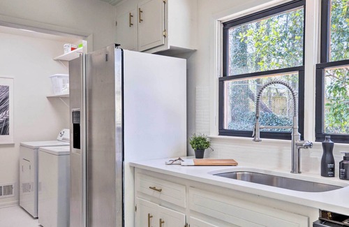 Alpharetta House | Sleek & Chic Alpharetta Escape, 2 Mi to Dtwn!