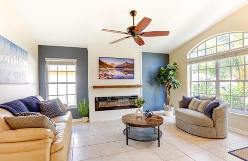 North Palm Beach Heights House | Sleek Jupiter Retreat with Lanai and Pool!