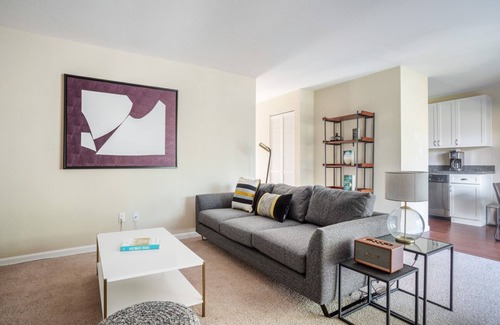 Cuernavaca Apartment | Sleek Mountain View 2BR w/, Pool, BBQ, nr. Shops & Hwy, by Blueground