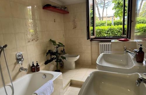 Orio al Serio Apartment | Sleep & Fly 2 bedrooms air conditioning wifi