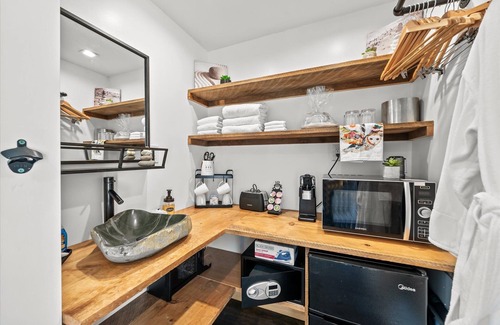 Hancock Hotel | Sleep in Serenity-A Peaceful Retreat Inspired by the Flow of the River