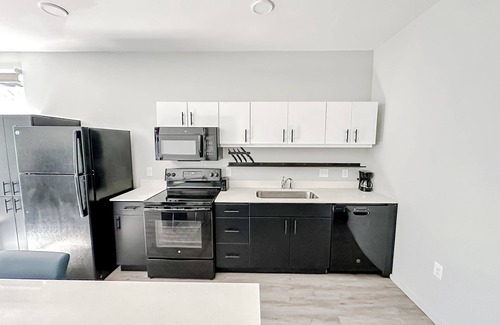 Downtown Omaha Apartment | Sleepover: Bright 1BD/1BA + Gym - Downtown Omahan