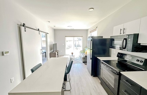 Downtown Omaha Apartment | Sleepover: Inspiring 1BD/1BA + Gym - Downtown Omahan