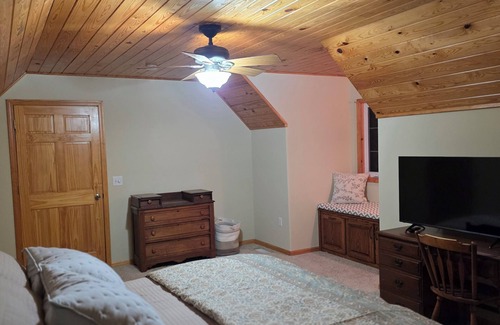 Piedmont Cabin | Sleeps 10-12, 47 Secluded Acres, Private Lodge Style Home Near Clearwater Lake