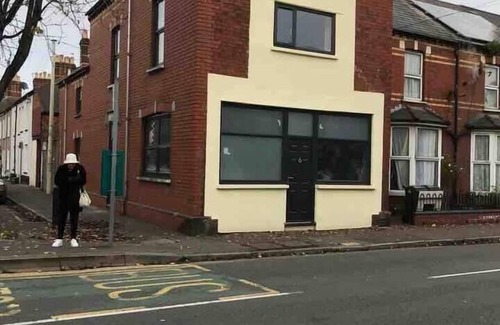 Riverside House | Sleeps 14 Cardiff City Centre