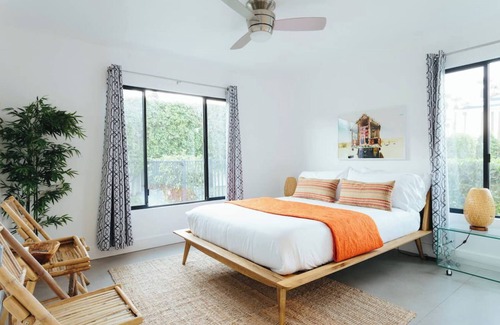 Warm Sands Hotel | Sleeps 17 | Entire Boutique Hotel | Hotel El Cid