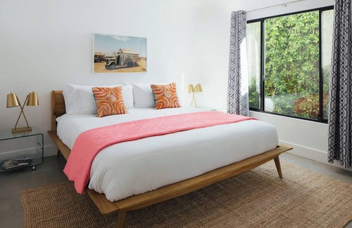 Warm Sands Hotel | Sleeps 17 | Entire Boutique Hotel | Hotel El Cid