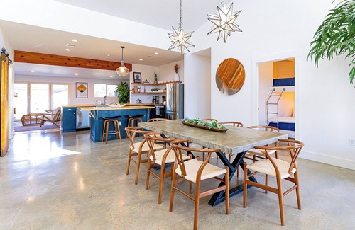 Dripping Springs House | Sleeps 18, Football Fave, Pool, Hot Tub, Fire Pits