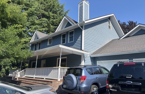Hillsboro House | Sleeps 20+ Hillsboro, Beaverton big and spacious 7 bedrooms