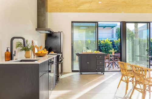 Downtown Palm Springs Hotel | Sleeps 40 | Entire 16-Room Hotel, Pool | Blackhaus