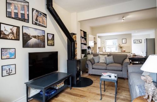 York House | Sleeps 6#Central York#5★Townhouse#Parking#Cinema & Games Room