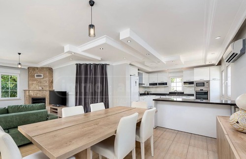 Alanya Villa | Sleeps 8, Private Pool Villa - AWZ 256