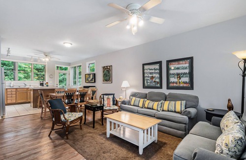 South Haven Villa | Sleepy Hollow Beach Resort introduces Patio 28