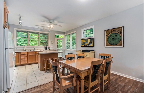 South Haven Villa | Sleepy Hollow Beach Resort introduces Patio 28