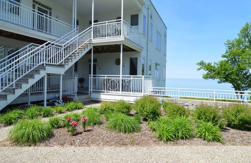 South Haven Villa | Sleepy Hollow Beach Resort introduces Shore 46