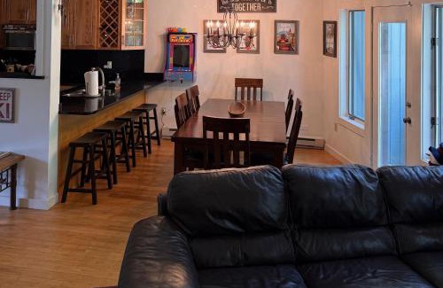 Stratton Mountain House | Slopeside A2