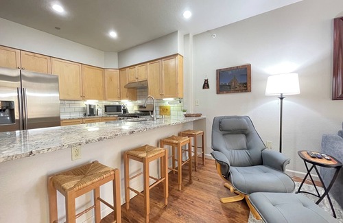 Mammoth Lakes Condo | Slopeside Serenity/walk to Eagle/lg. deck with unobstructed golf course view