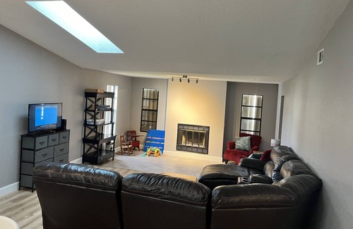 Tropic House | Small family home close to the beach and attractions