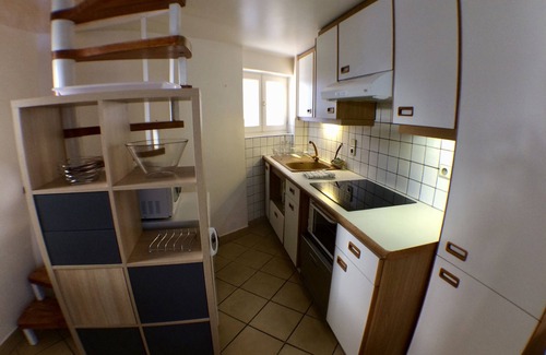 Duingt House | Small house and its garden in the center of the village of Duingt 200 meters from the lake