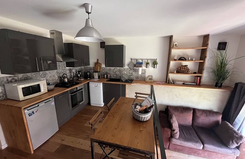 Chavanod Apartment | Small independent apartment in farmhouse with air conditioning