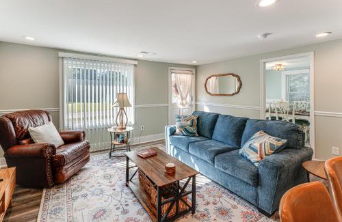 Burgaw House | Small-Town Charm and Local Dining Home in Burgaw!