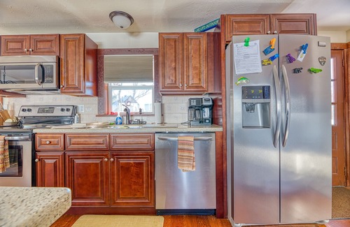 Tannersville House | Small town living, walk to everything