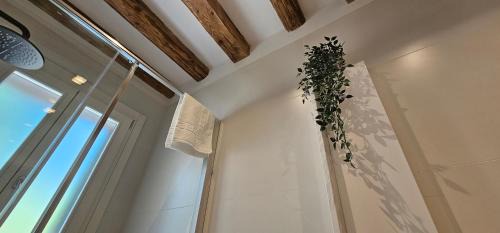 Castello Apartment | Small Villa with private Garden