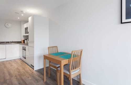Bordesley Apartment | Smart 1 Bed Apartment in Central Birmingham