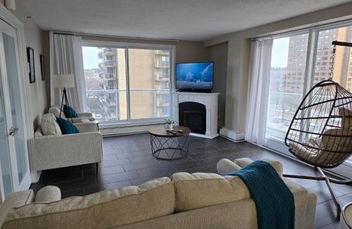 Saskatoon Downtown Apartment | Smart Stylish Downtown Condo- 2 bedrooms